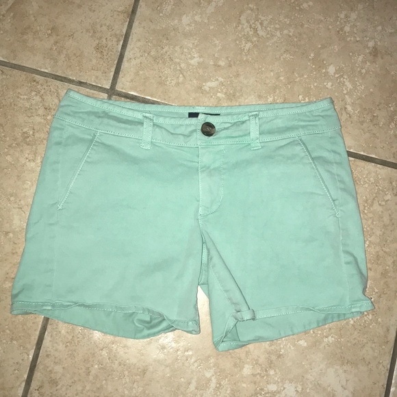 American Eagle Outfitters Pants - American Eagle Midi Shorts Size 2